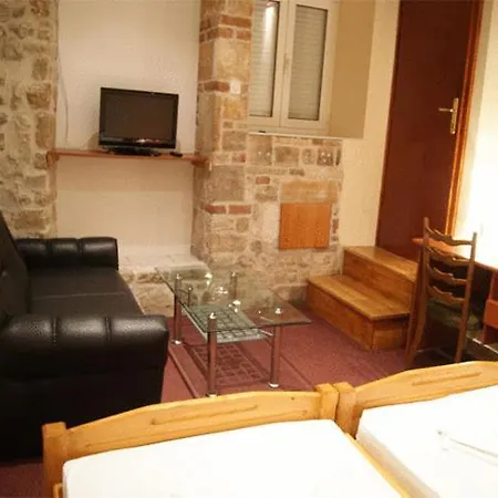 Rog Dogg Apartment